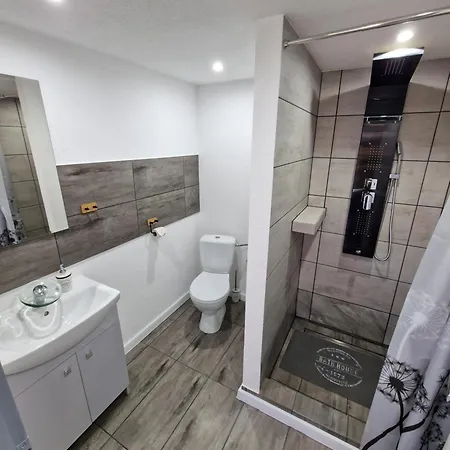 Nad Skolou Ferienhaus Čierny Blh