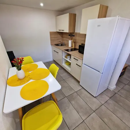 Nad Skolou * Čierny Blh