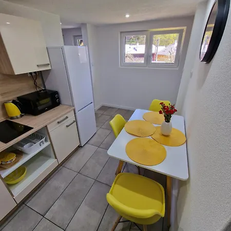 Nad Skolou Čierny Blh